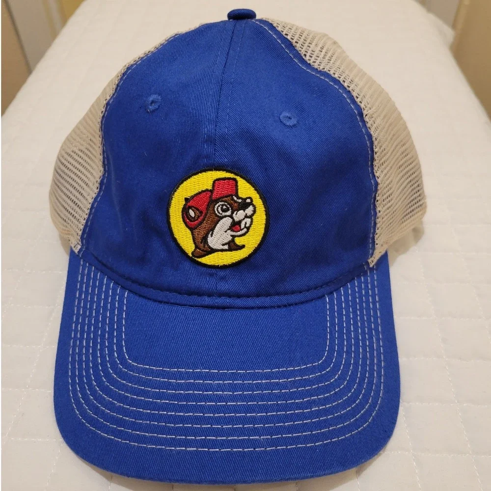 Buc-ees Beaver Royal Blue Trucker Snapback Cap Ivory Mesh Collectible Hat Fandom